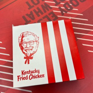 KFC限定新品🍕Chizza就是炸鸡加p...