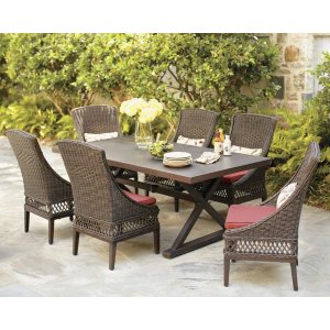 $699.30 Hampton Bay Woodbury 七件室外家具