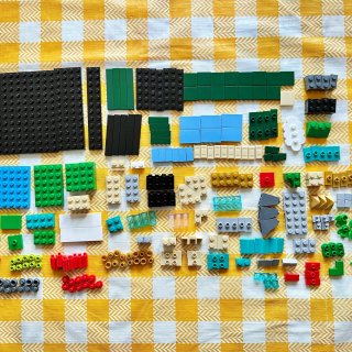 不知道有没有Lego粉和我一样 喜欢摆好...