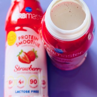 健康饮料🥤低卡高蛋白的草莓奶昔🍓...