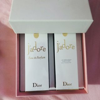 用我最爱的Dior摆一个双11...