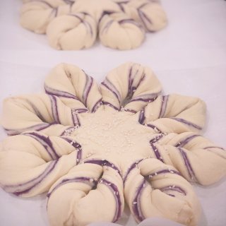 紫薯雪花面包
