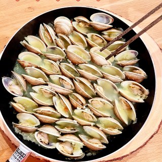 最簡單的美味｜地中海式白酒蒸蛤蜊🍶🍶🍶...