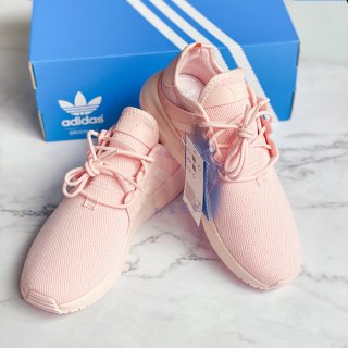 鞋子｜脚上的少女粉：Adidas粉色运动...