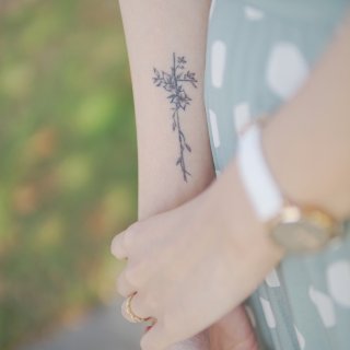 第一个纹身 | 十字架上开了花...