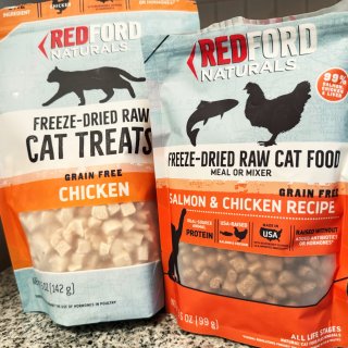 Redford Naturals Freeze-Dried Raw Grain Free Cat Treats, Chicken | Pet Supplies Plus