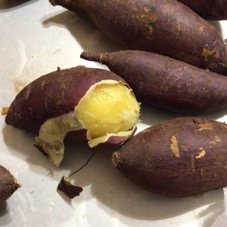 烤黄色紫薯