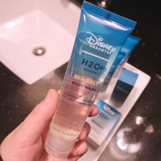 H2O+迪士尼酒店身体护肤套件...
