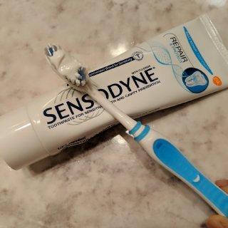 黑五金币五：防过敏牙膏sensodyne...