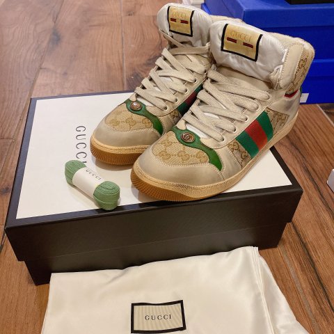 昨天下单的，今天收到了[飞吻]