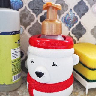bbw的圣诞特别版洗手液holder...