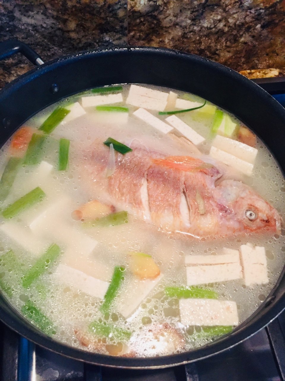 鲜美的鱼汤