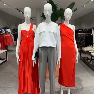 Asymmetrical dress with side slit - Women | Mango USA