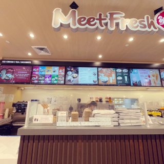 晒台式甜品店鲜芋仙Meet Fresh。...