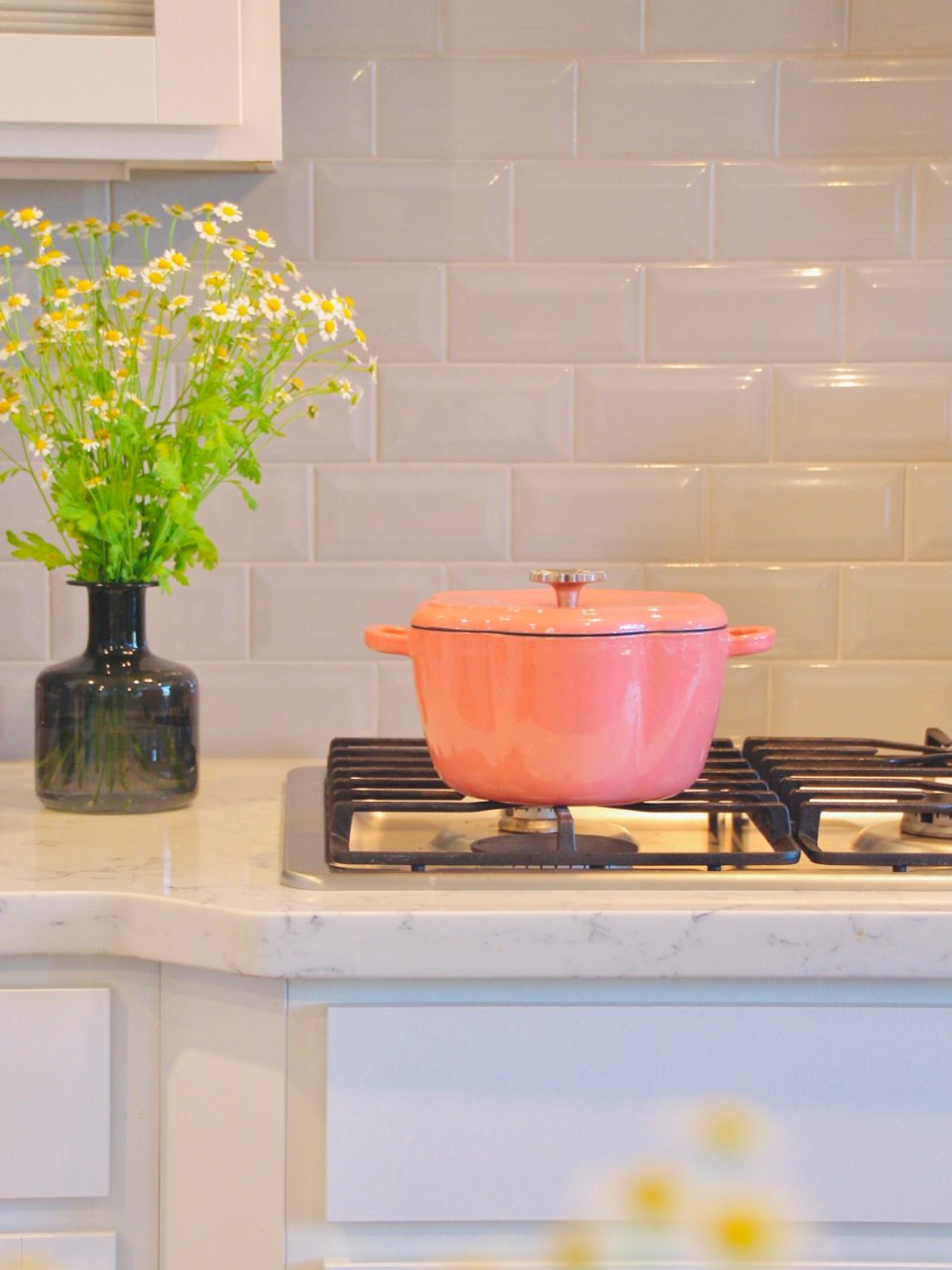 🌸粉色花朵珐琅铸铁锅：打开厨房的仪式感...