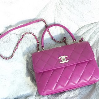 玫红色Chanel Trendy CC...