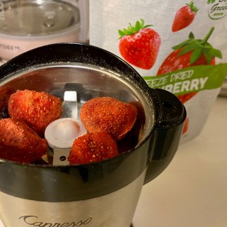 YAMI 亚米,BIG GREEN Freeze Dried Strawberry 20g - 