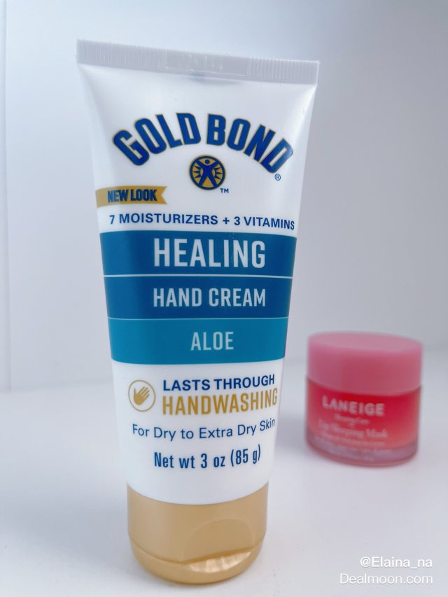 干燥冬季拒绝肌肤干裂，一定要做好保湿哦