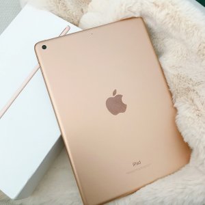 iPad (Wi-Fi, 32GB) 玫瑰金