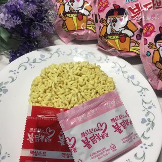 🌸樱花粉色辣鸡面～以及升级吃法⬆️...