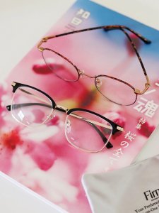 微众测｜北美$1 眼镜VS日本JINS眼镜