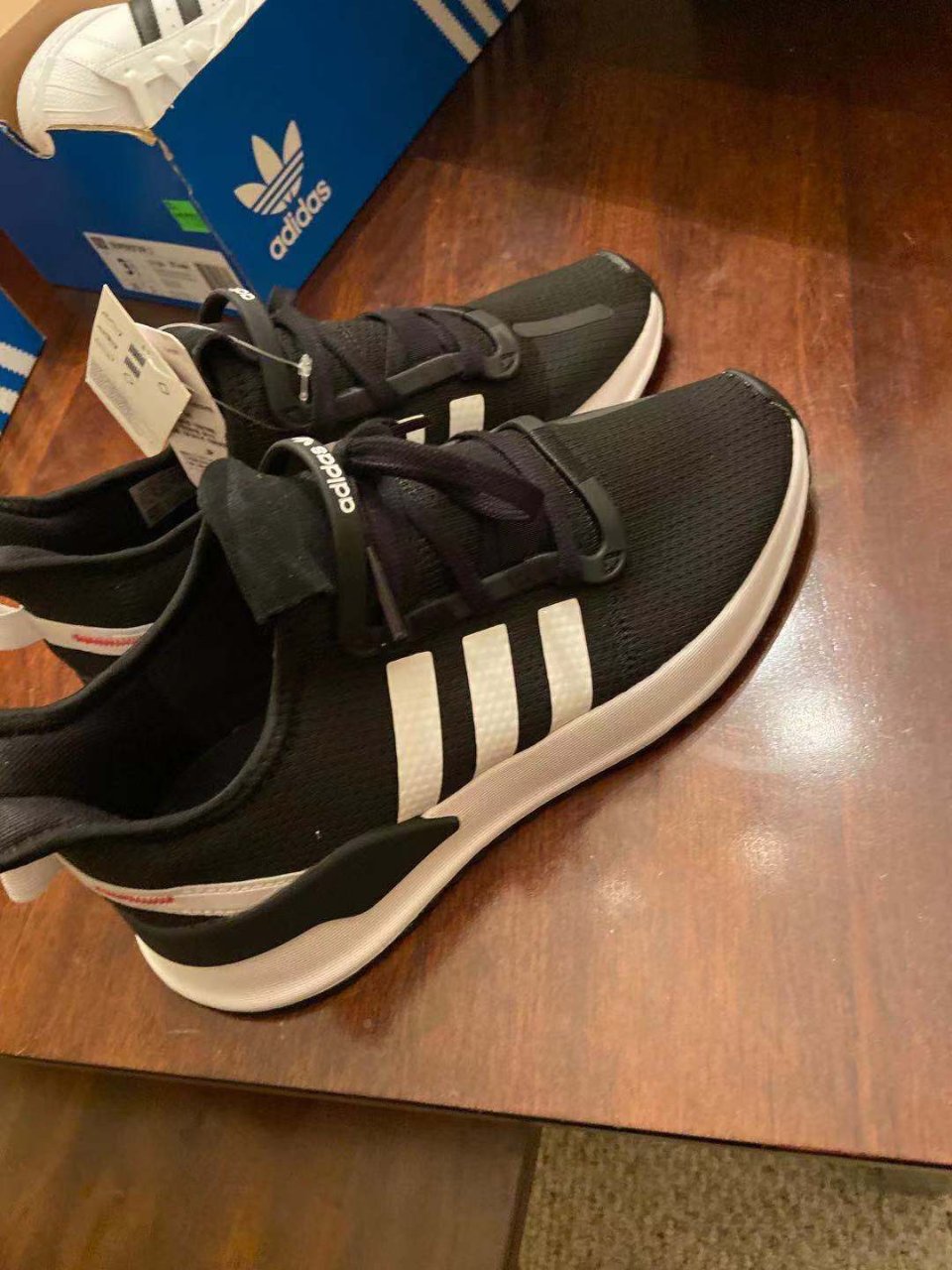 adidas 阿迪达斯,黑五狂欢倒计时,30美元,黑五战利品,黑五彩虹屁安利大赛