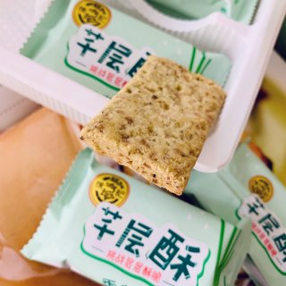 零食控｜徐福记の香葱味儿千层酥...