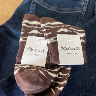 生日豪禮｜Madewell牛仔褲+斑馬襪...