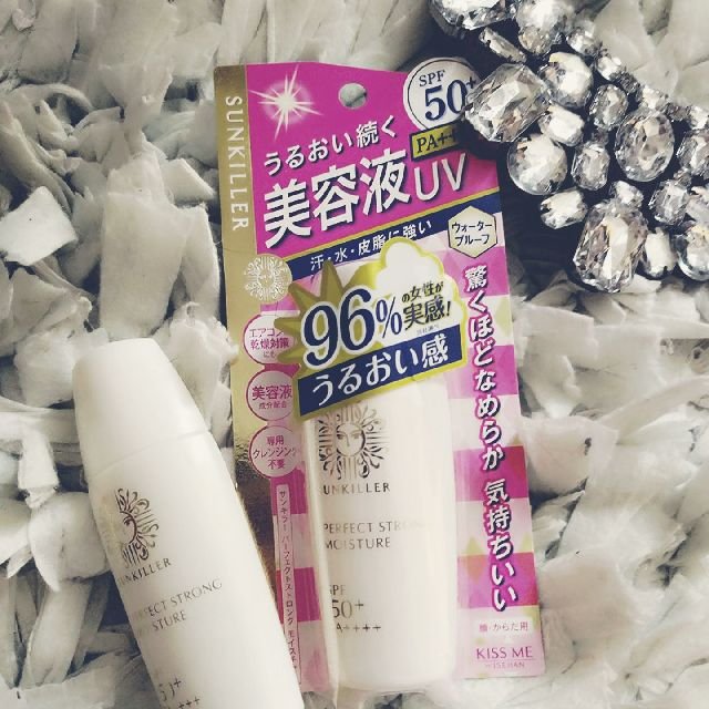 有木有人和我一样不管用什么粉底都干...