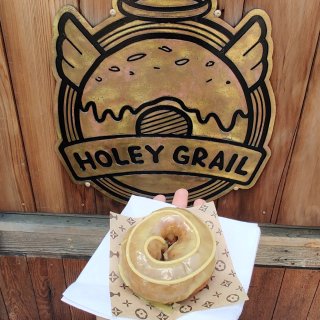 Holey Grail 甜甜圈...