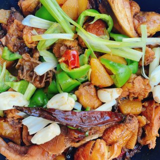 吃货的日常🌻🌻周末的快乐必须是大口炫肉...