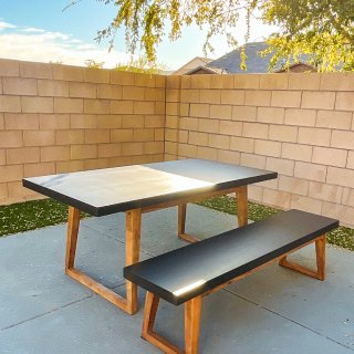把野餐桌搬进小院子 极简风户外家具...