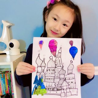 家有爱画画的娃🎨线描作品「城堡与热气球」...