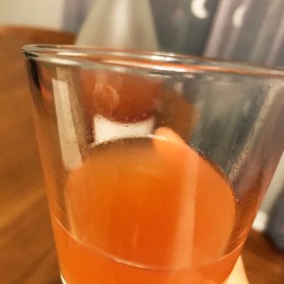 🍑桃子味的气泡酒🍑...
