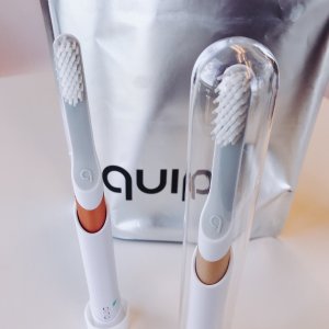 質感超好的Quip電動牙刷，旅行帶著超方便