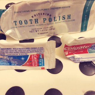 空瓶牙膏三條日常必備用品...