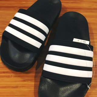 拖鞋控