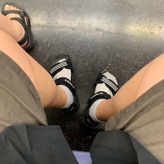ADIDAS｜夏天必备的运动凉鞋之舒适透...