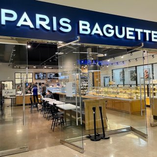 Paris Baguette麵包店...