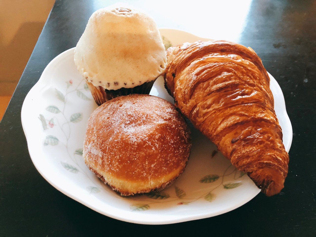 fuji bakery,azuki donut