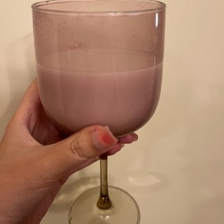 自制草莓茉莉椰奶...