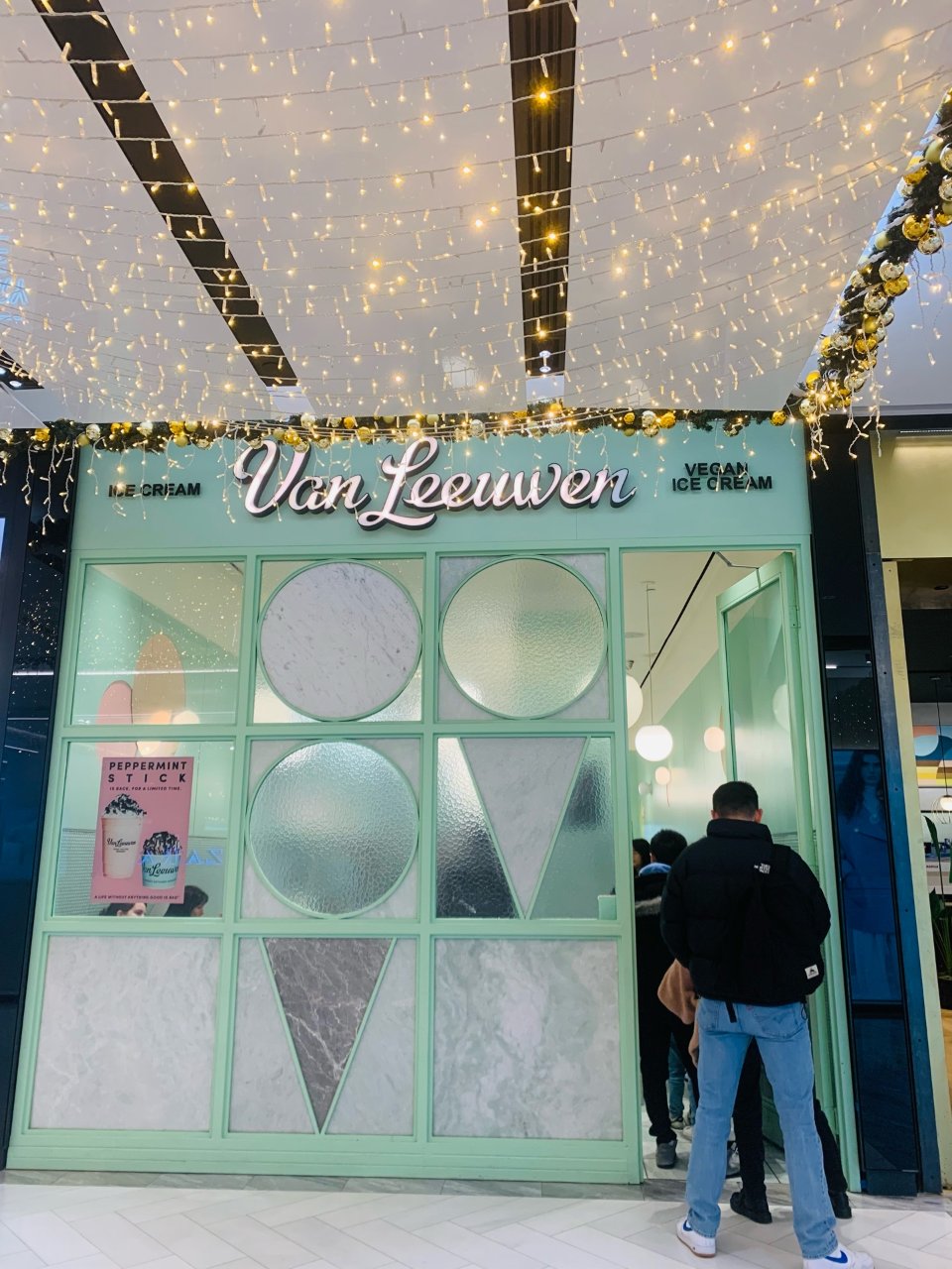 7.冰淇淋店