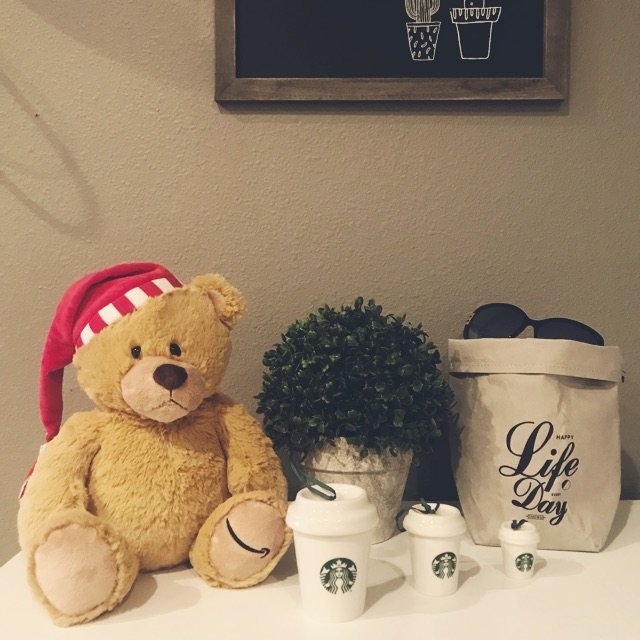 Starbucks 星巴克