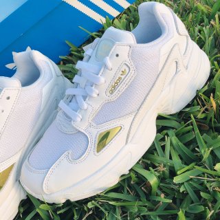 Adidas老爹鞋