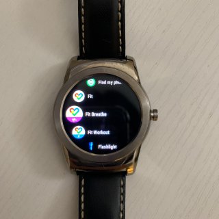 LG w150的安卓手表...