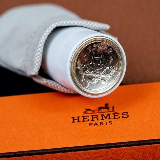 Hermès 口紅開箱證件照💄 這可愛又...