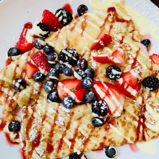 Wildberry crepes