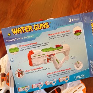 夏季玩具：好玩的水枪🔫...