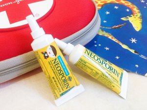旅行必備藥品 - Neosporin