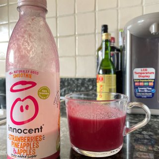 Innocent Drinks,Innocent Smoothie Strawberries Pineapples & Apples 750ml | Sainsbury's